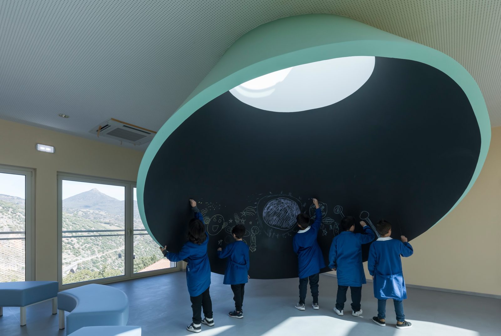 Scuola ad Isnello